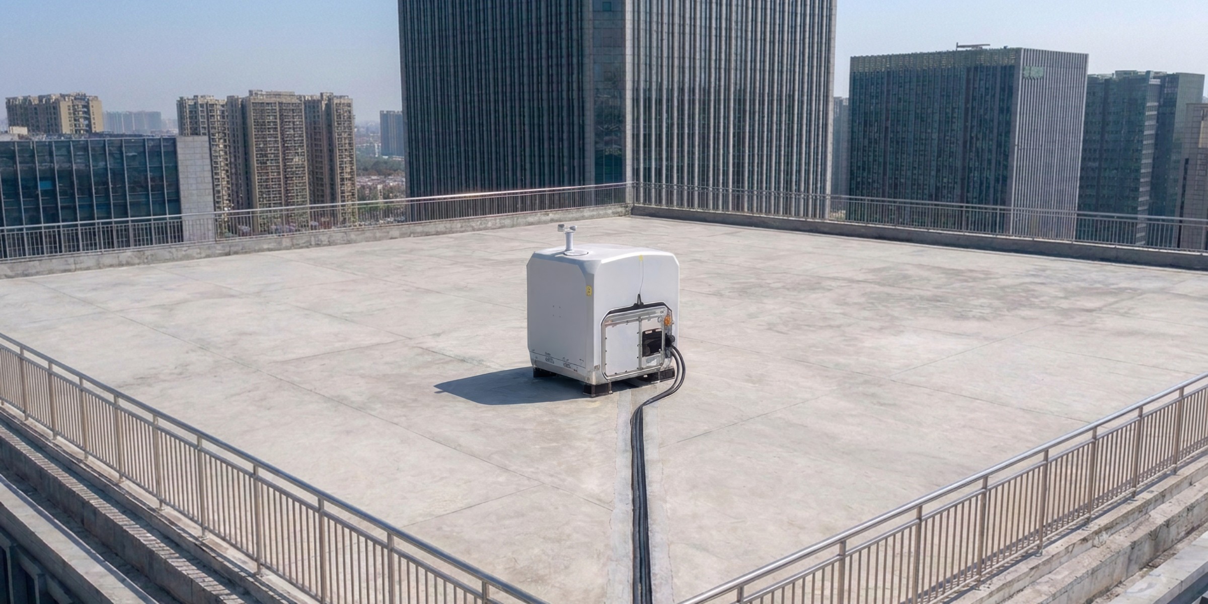 DJI Dock 4 installato su un tetto